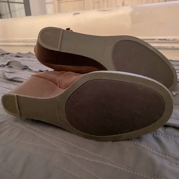 Sugar Women Booties- Boots Color is Brown, Size 81/2m. Preowned. Good condition - Picture 5 of 5